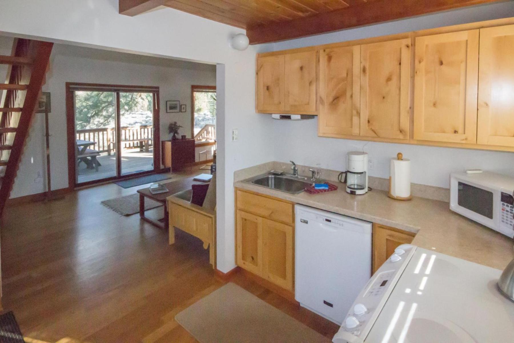 Meadow View Cabin Sisters Bagian luar foto