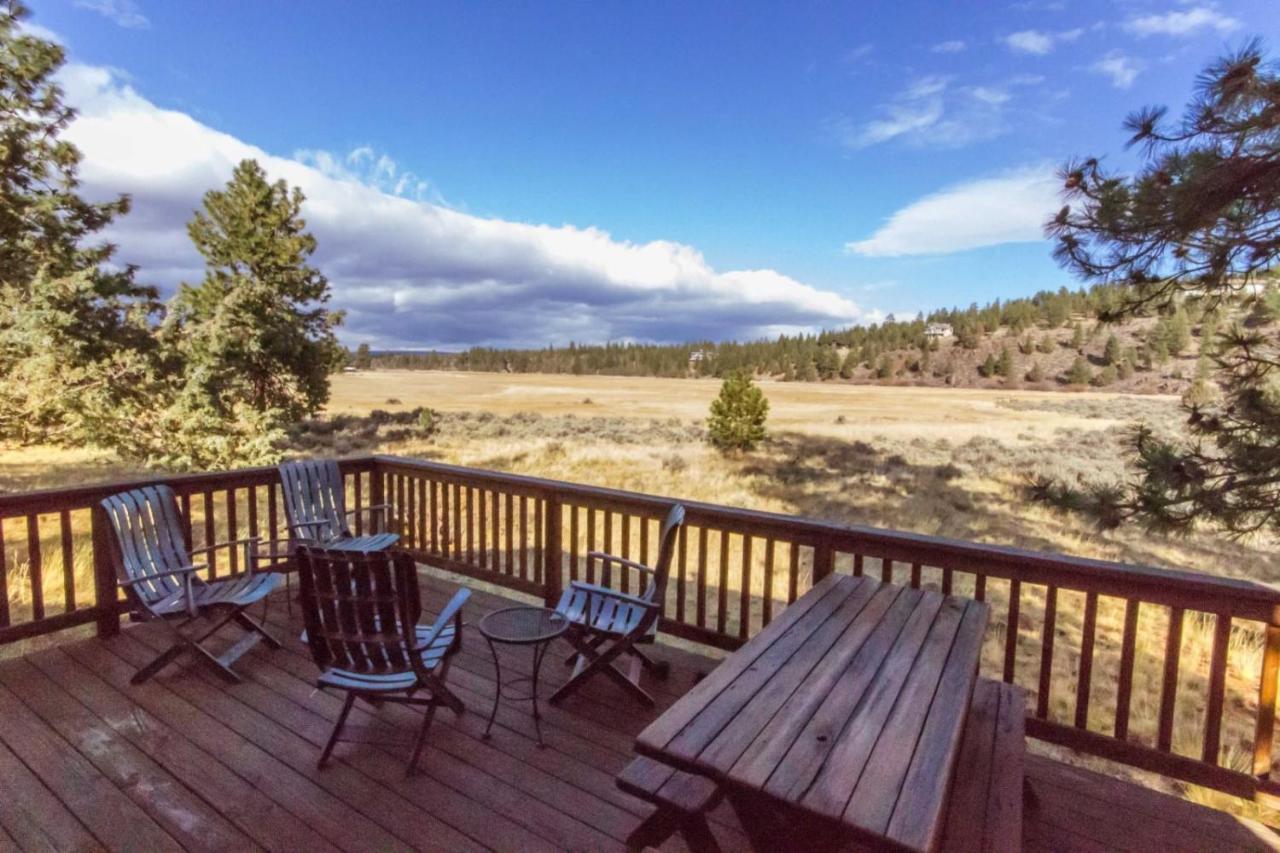 Meadow View Cabin Sisters Bagian luar foto